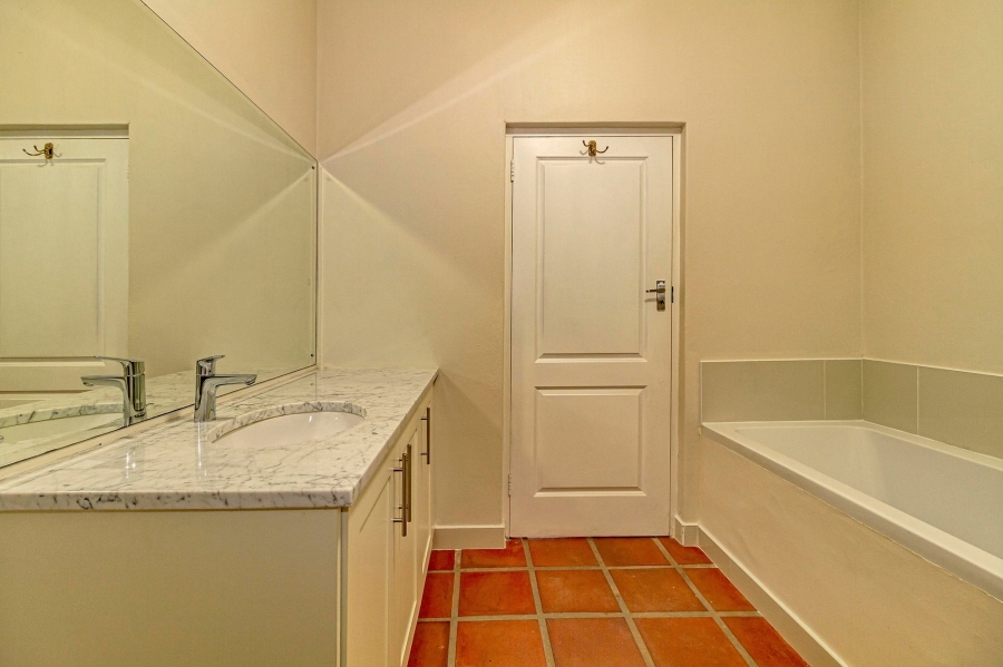 3 Bedroom Property for Sale in La Concorde Western Cape